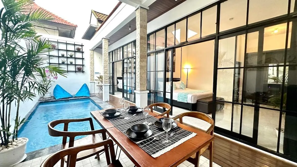Villa Petitenget Seminyak 2Br  塞米亚克