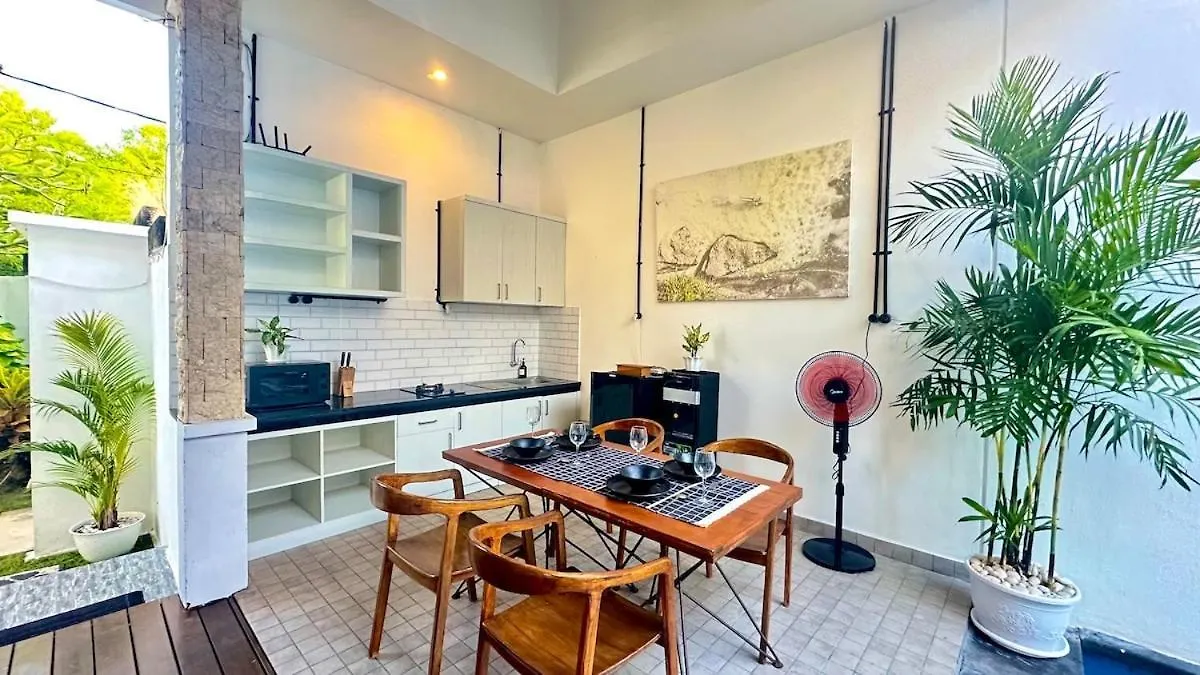 Villa Petitenget Seminyak 2Br 塞米亚克